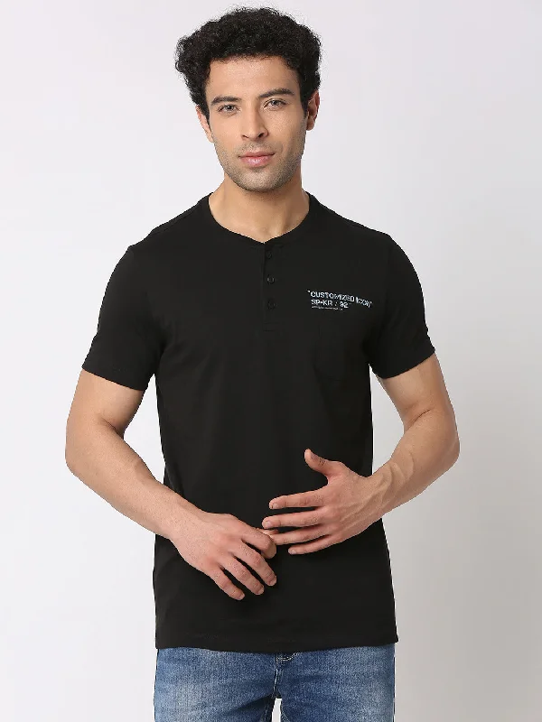 Spykar Men Black Cotton Slim Fit Henley Neck Plain T-Shirt